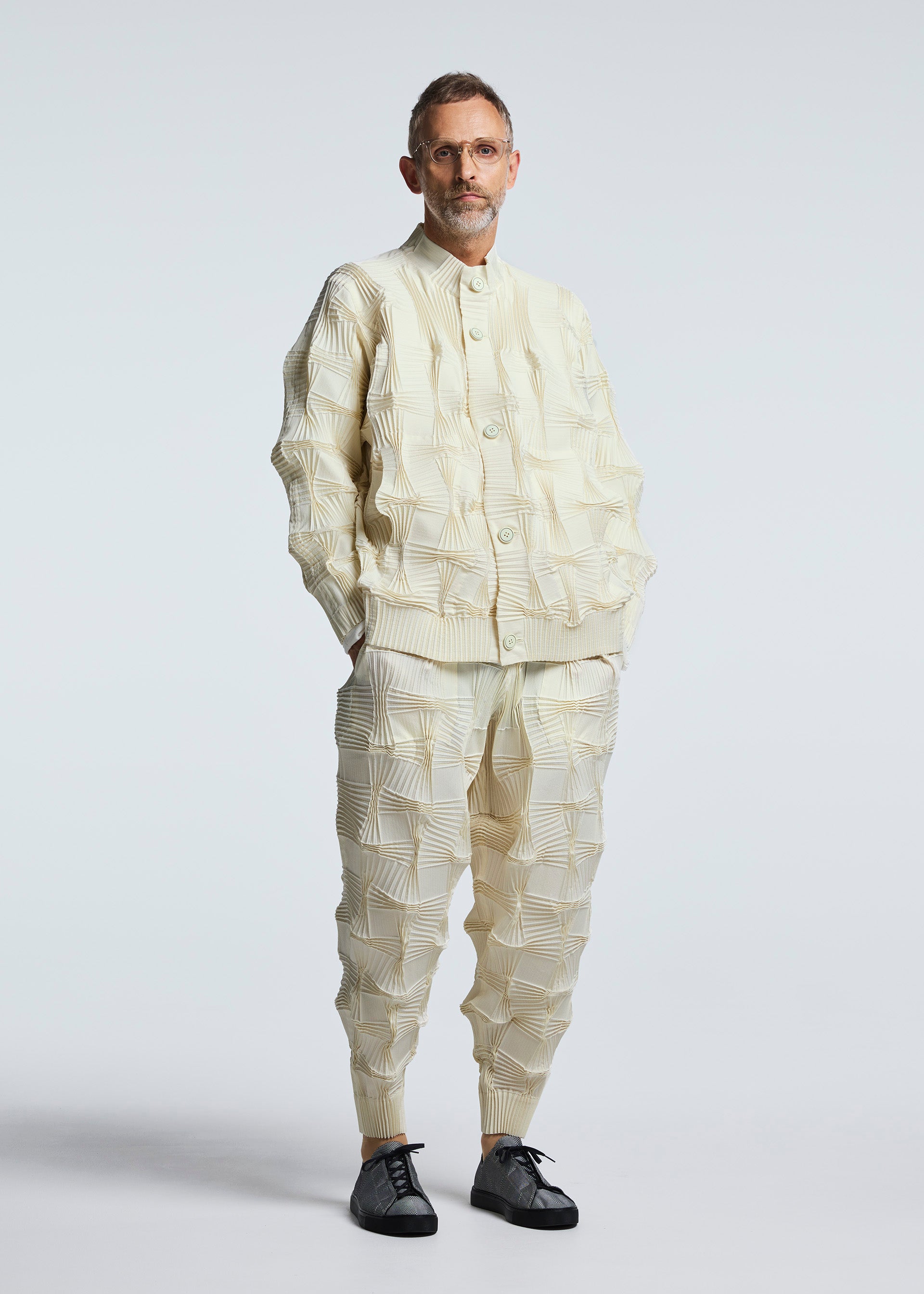 メンズ – Page 4 – isseymiyake.com