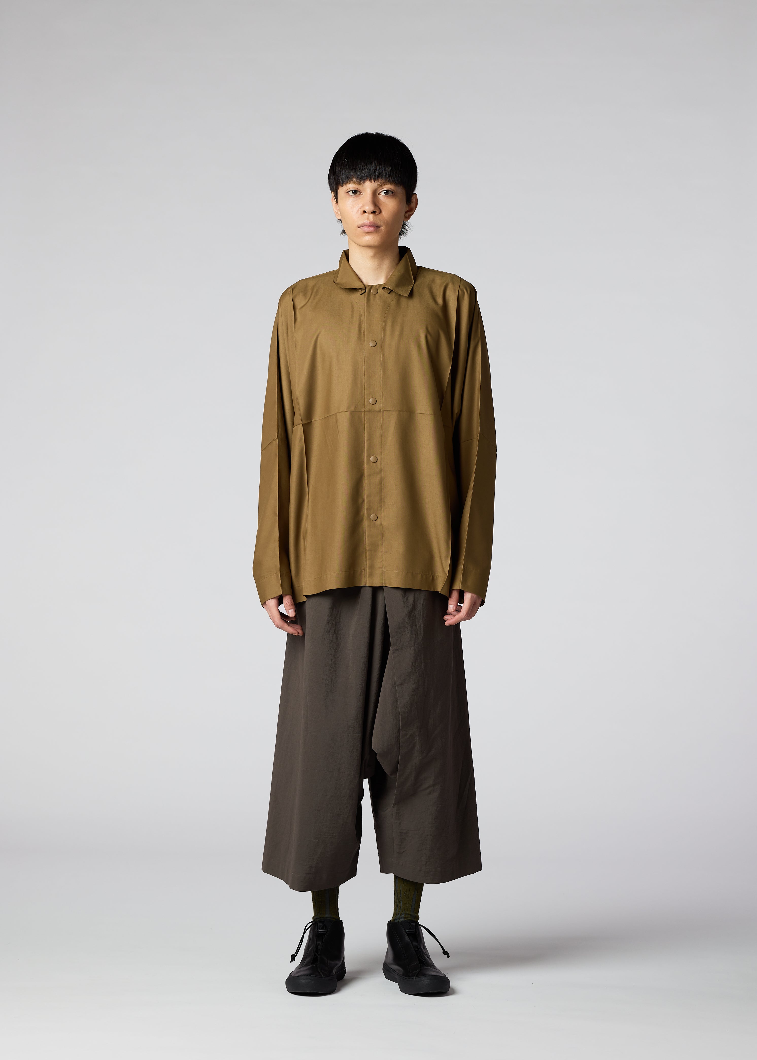 COMPACT SHIRT – isseymiyake.com