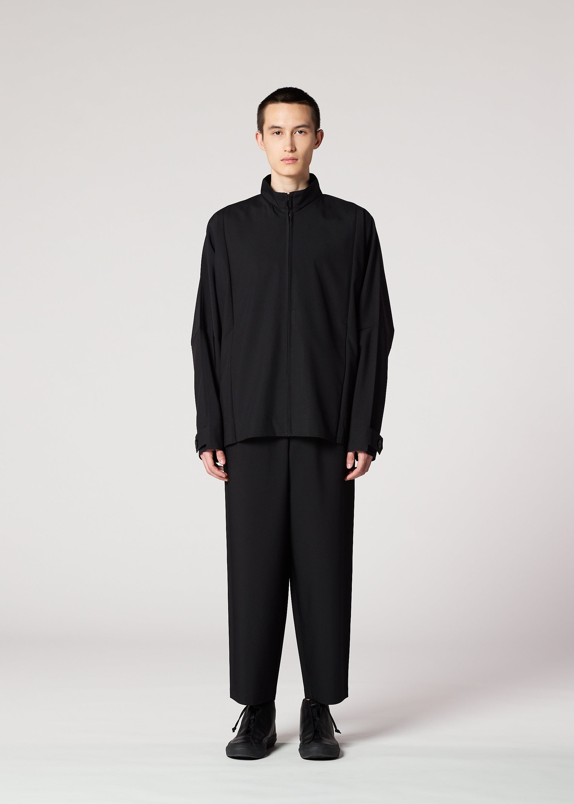 メンズ／パンツ – isseymiyake.com