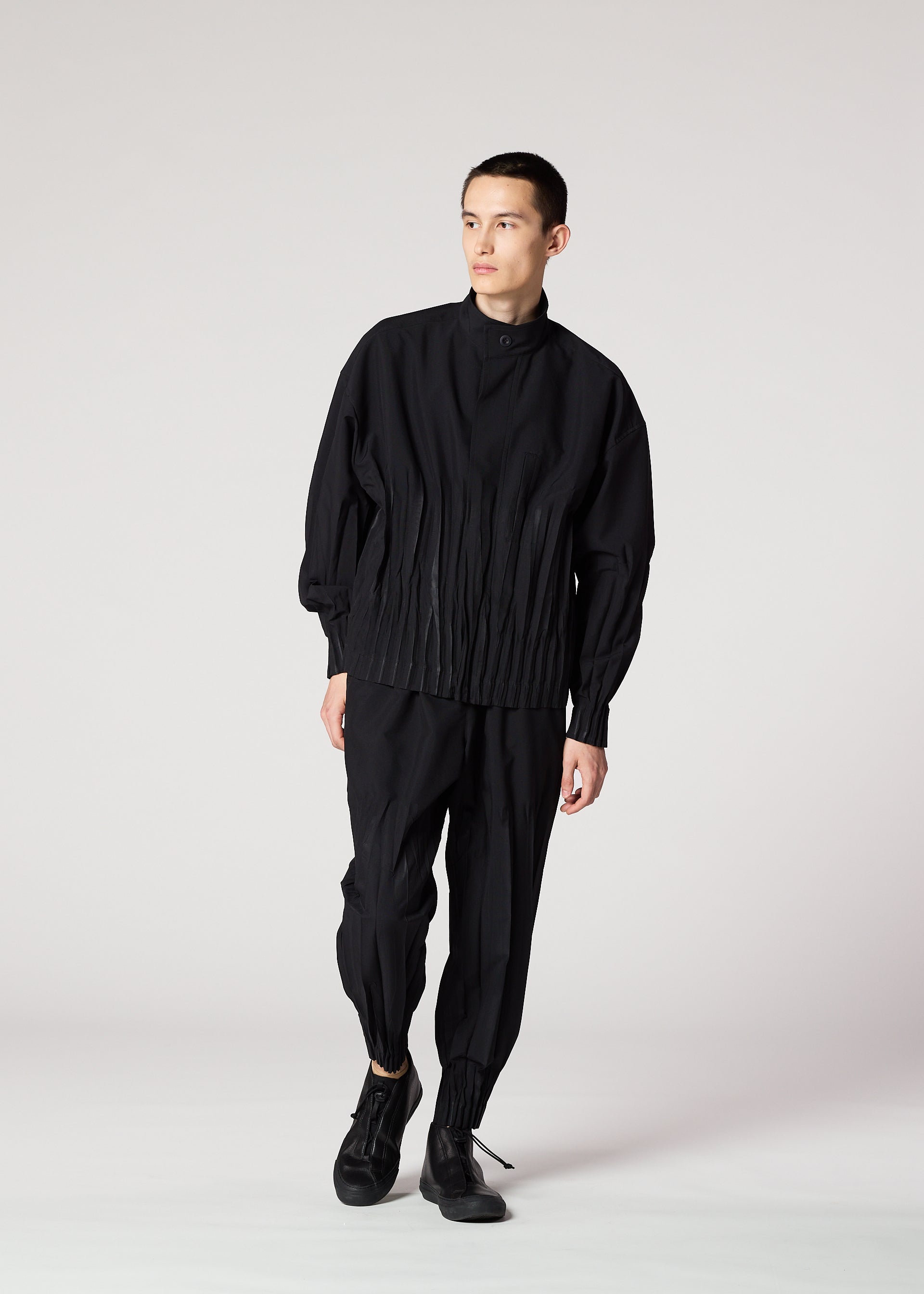 WAFT BLACK – isseymiyake.com