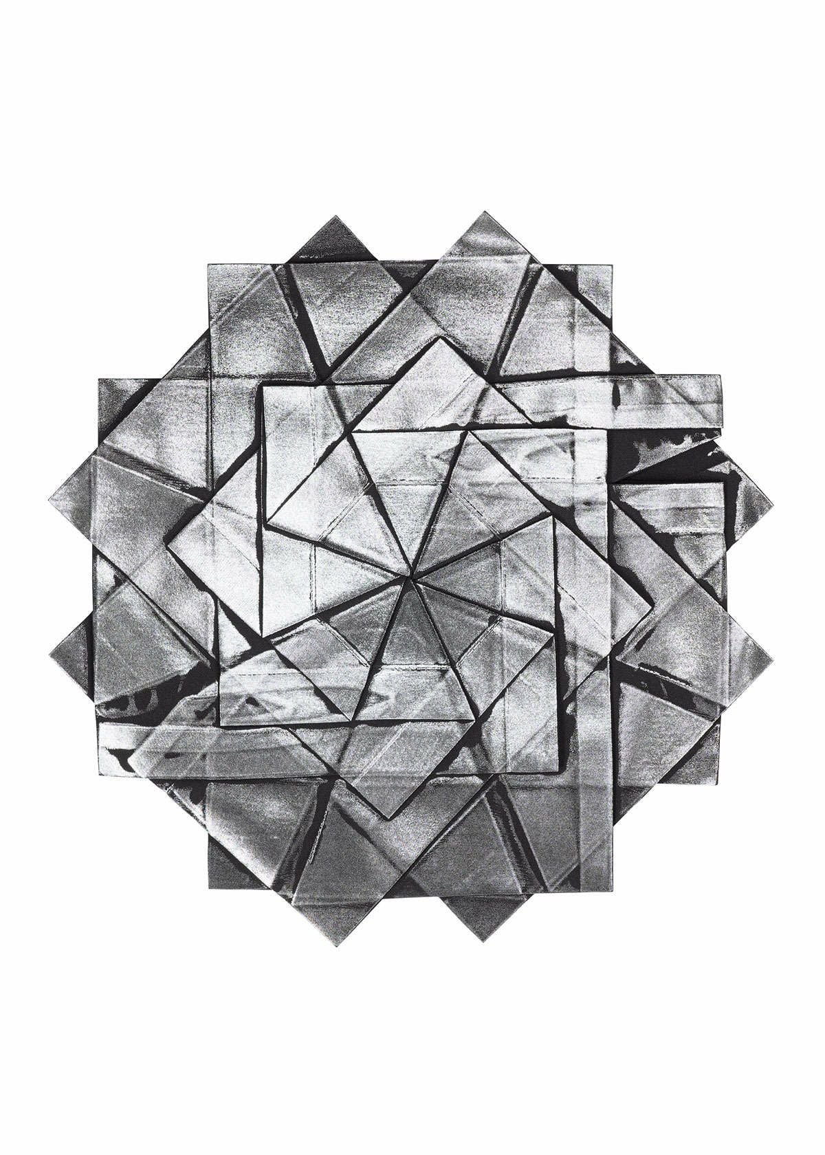 132 5. STANDARD – isseymiyake.com