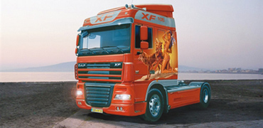 ITALERI - DAF XF105 w/2 X 20ft container