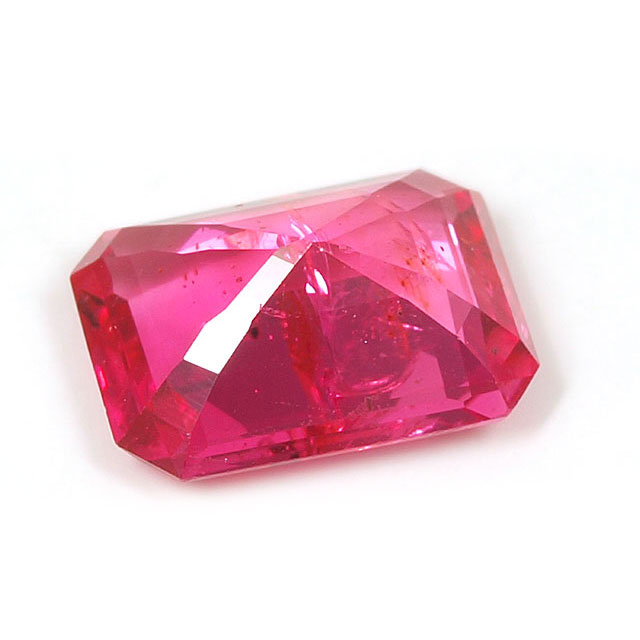 天然 ピンク スピネル ルース 1.615ct 【エメラルド カット】【中央