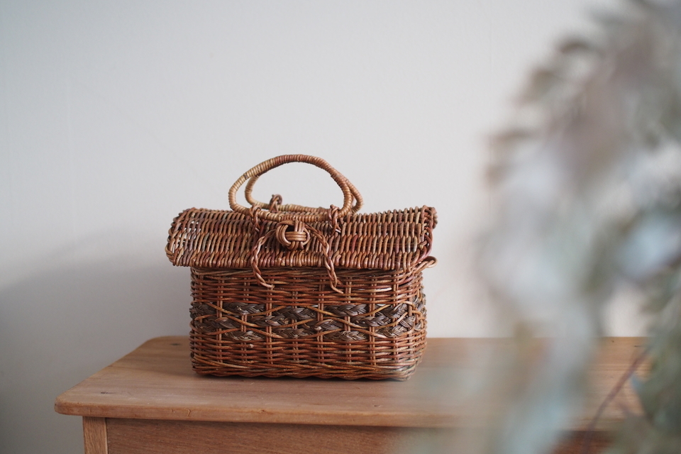 あけびの家型バスケット - ウェブショップ - jokogumo - よこぐも