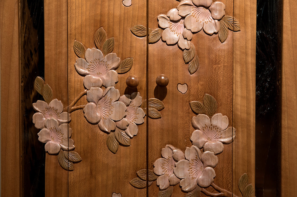 元祖軽井沢彫り｜大坂屋家具店の独自の技術 | 大坂屋家具店