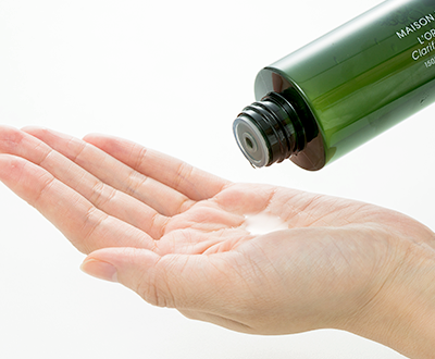 化粧水〈クラリファイング トナー〉 - 強く、美しい肌。オラクル