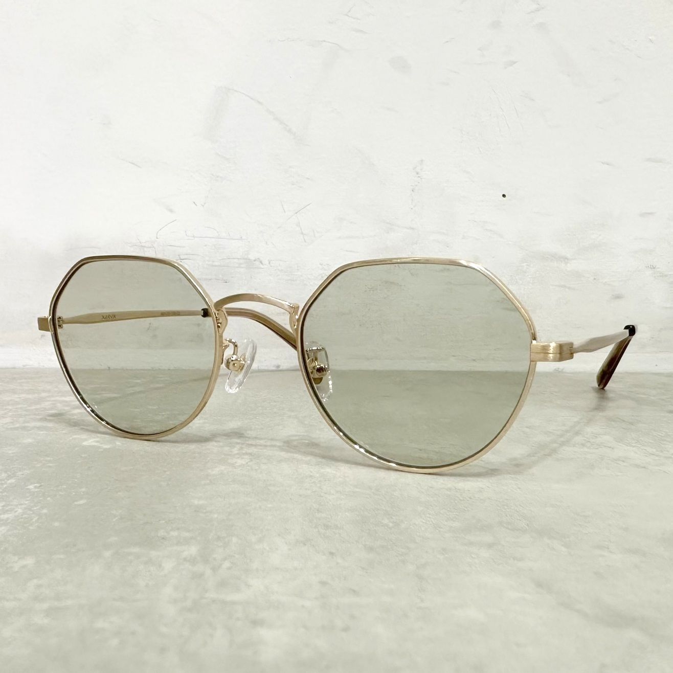 NEW. - NEW. MAYA C-2 / サングラス / ゴールド | LUKE