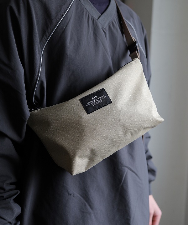 バッグスインプログレス/BAGSINPROGRESS Fannypack Crossbody J