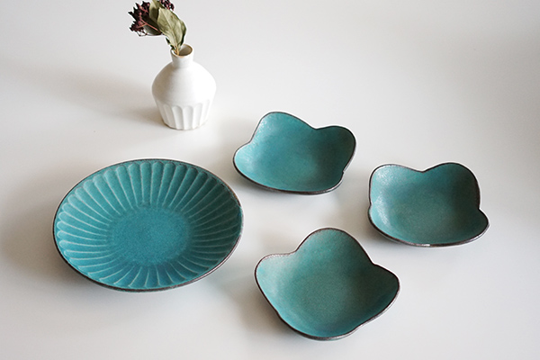 わかさま陶芸 花皿 シャビーターコイズ｜和食器の通販 monsen
