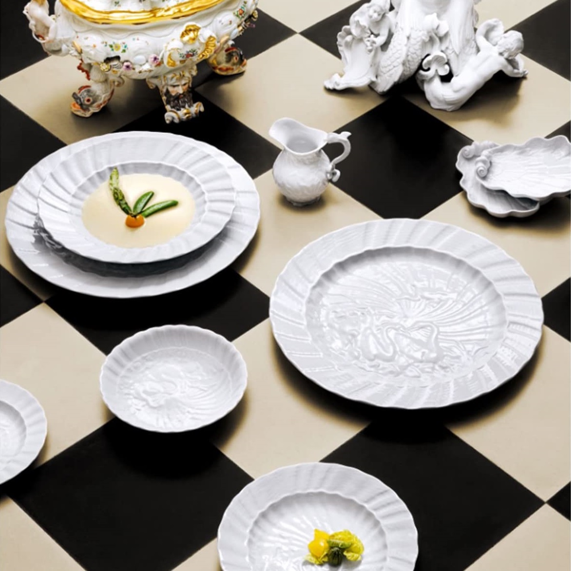 ドイツの名窯マイセン 日本公式サイト|スワン ホワイト