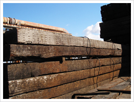 国産中古枕木｜枕木｜国産・豪州産枕木販売の「国鉄産業株式会社」