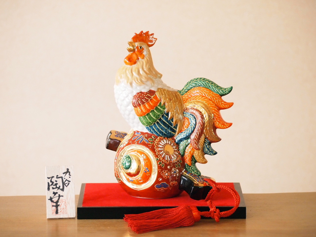 7号小槌乗り酉 盛 陶幸 化粧箱 台 立札付/ 九谷焼 マルヨネ 干支丁酉