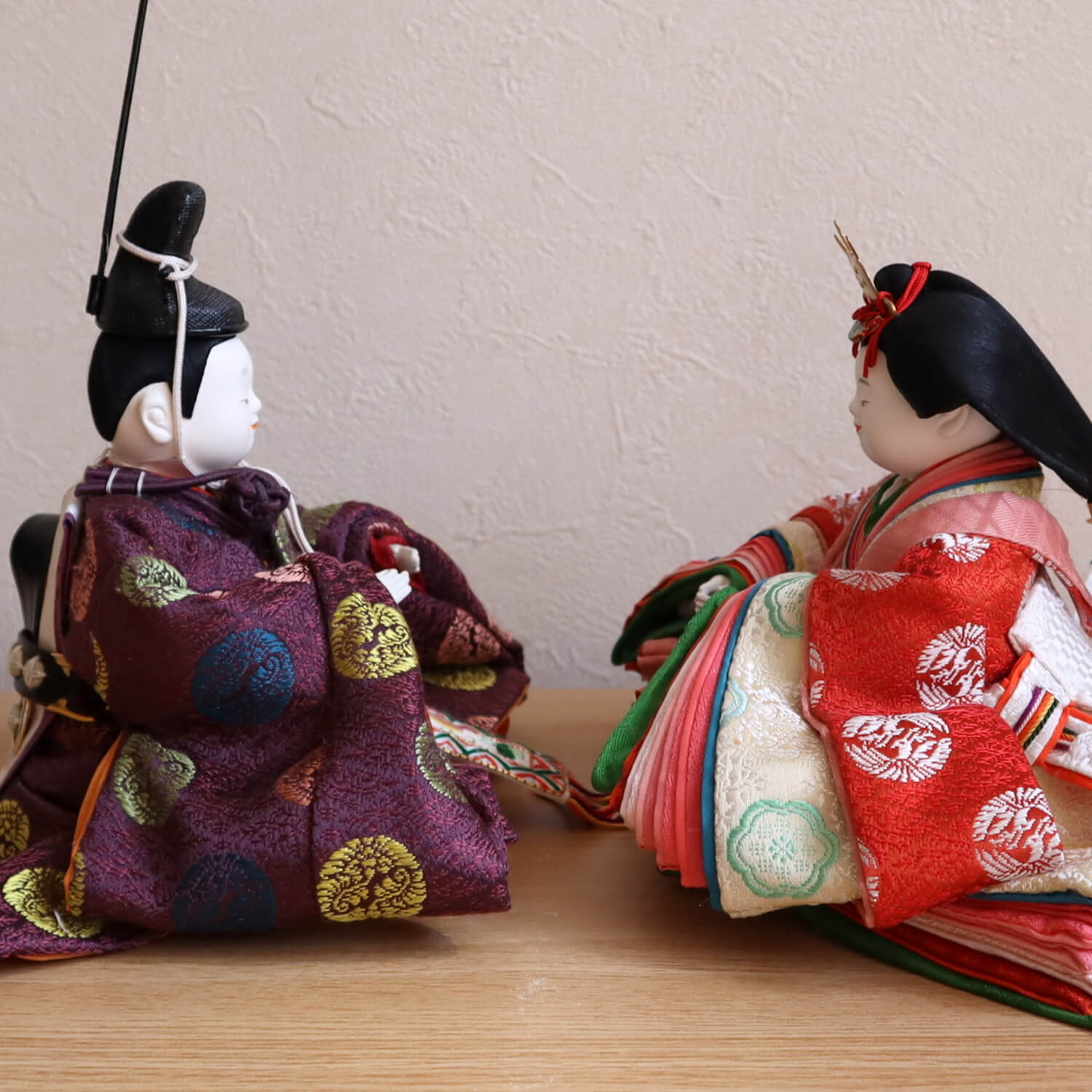井上雅風作 四寸おぼこ雛 正絹西陣織有職雛 川瀬猪山頭 二曲一双済美箔