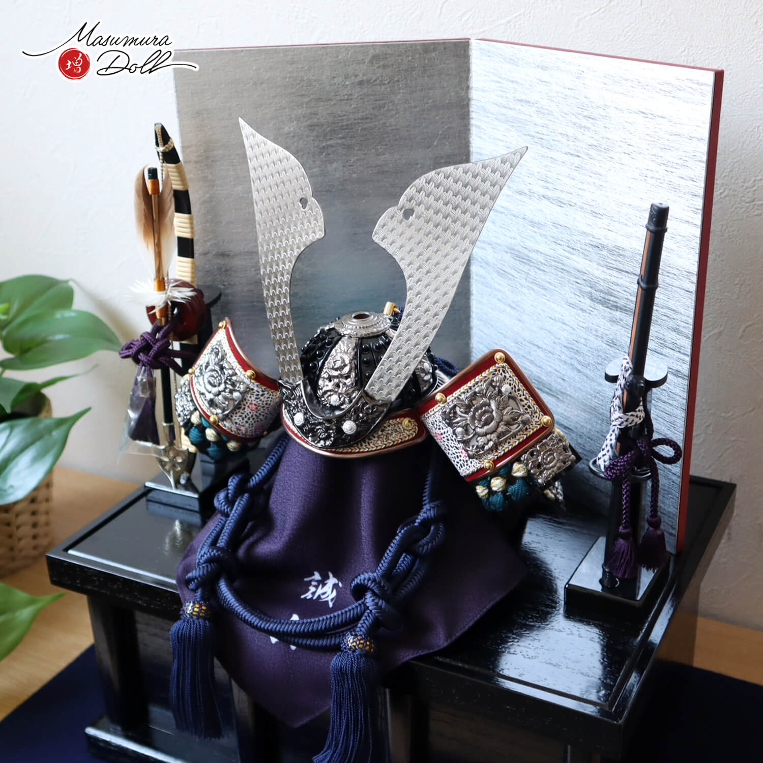 伝統工芸士 誠山作 10号 紺糸縅兜 ブロンズ鍬形 済美箔 銀屏風 本藤巻