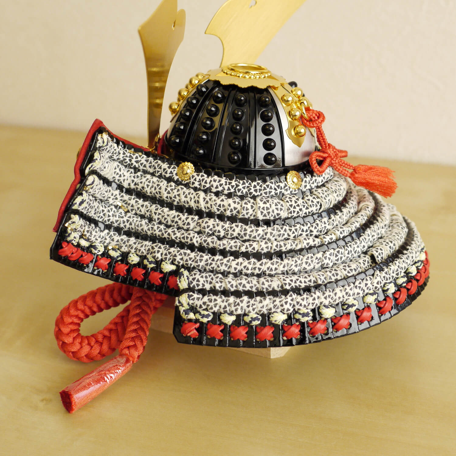 伝統工芸士・東京都名誉都民 加藤一冑作 四分の一 国宝模写・小桜革縅