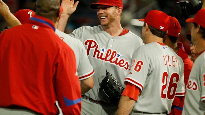 完全試合達成から10年 フィリーズがハラデイの「34」を永久欠番に