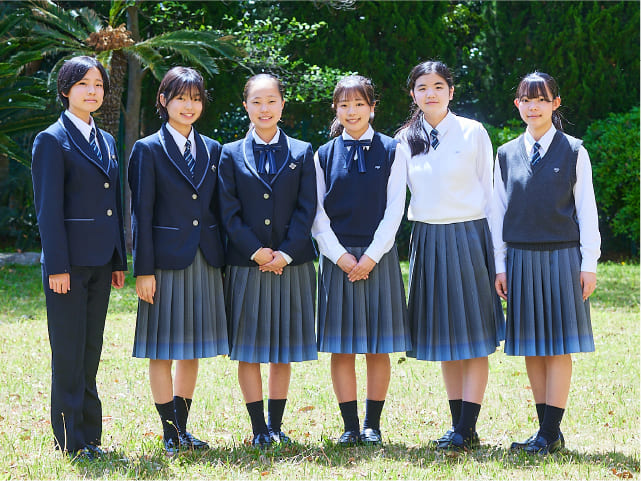 制服・校章 | 学院生活 | 聖園女学院中学校・高等学校