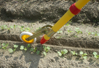 肥料散布機さんすけ | 種まき機ごんべえの株式会社向井工業