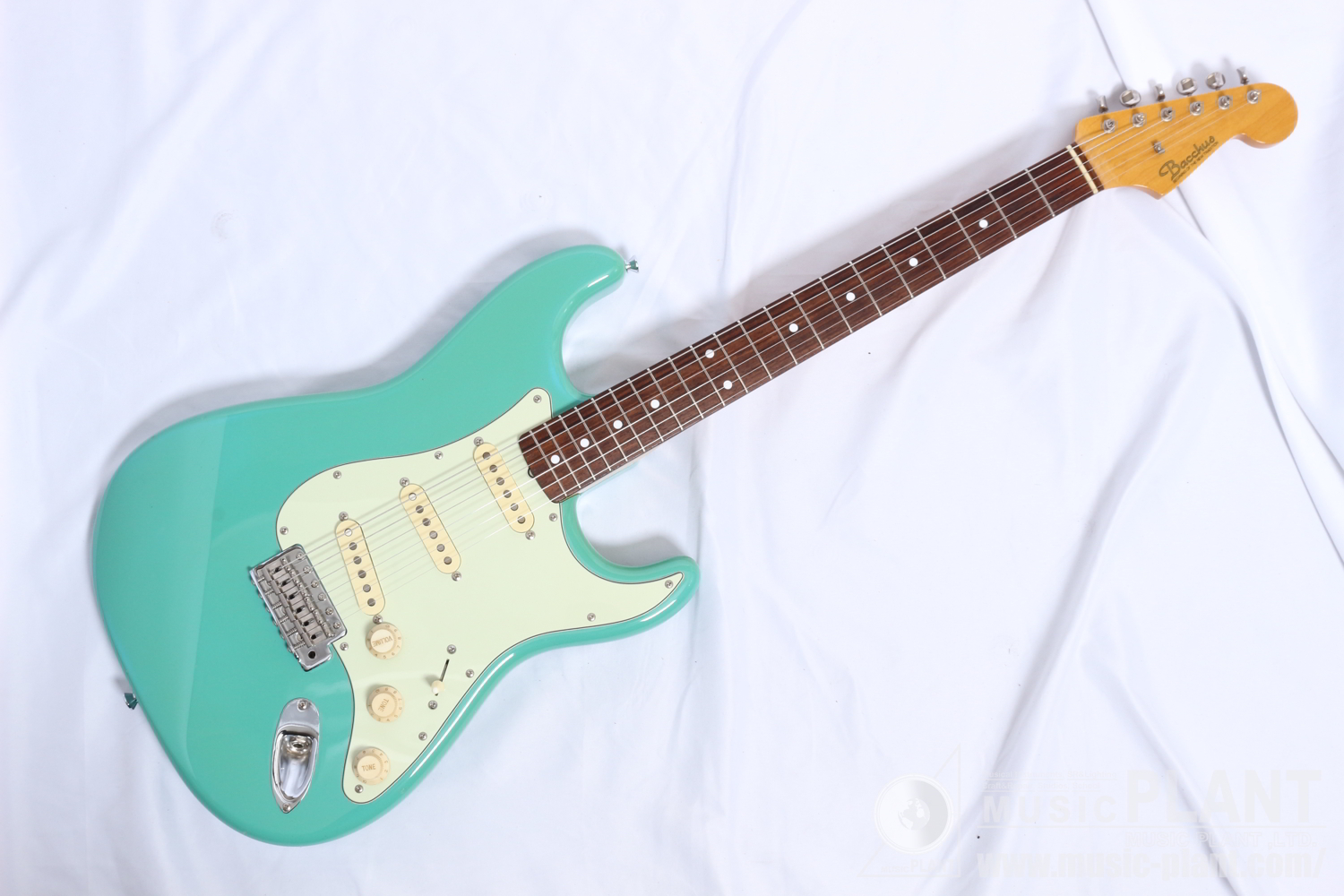 Bacchus Vintageシリーズ エレキギターBST-62中古品()売却済みです