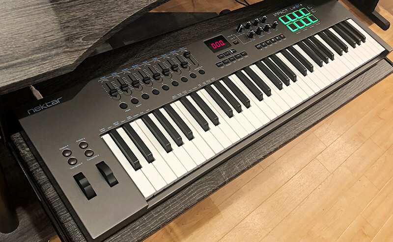 Pro Style DTM専用デスク KWDシリーズ