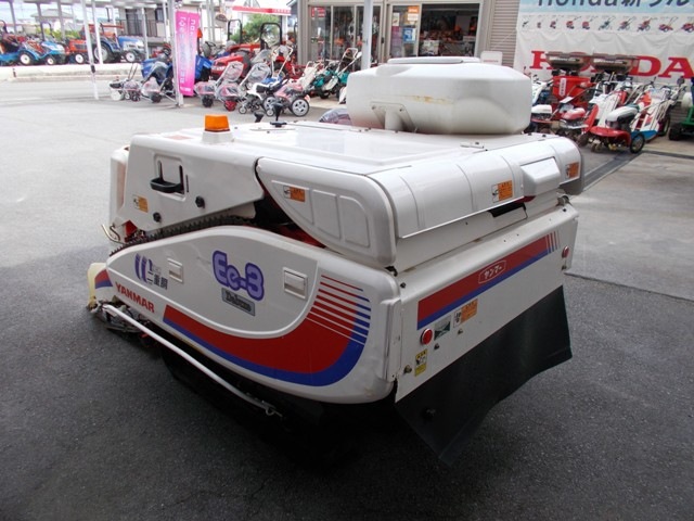 ヤンマー 中古コンバイン Ee-3の詳細｜農機具通販ノウキナビ