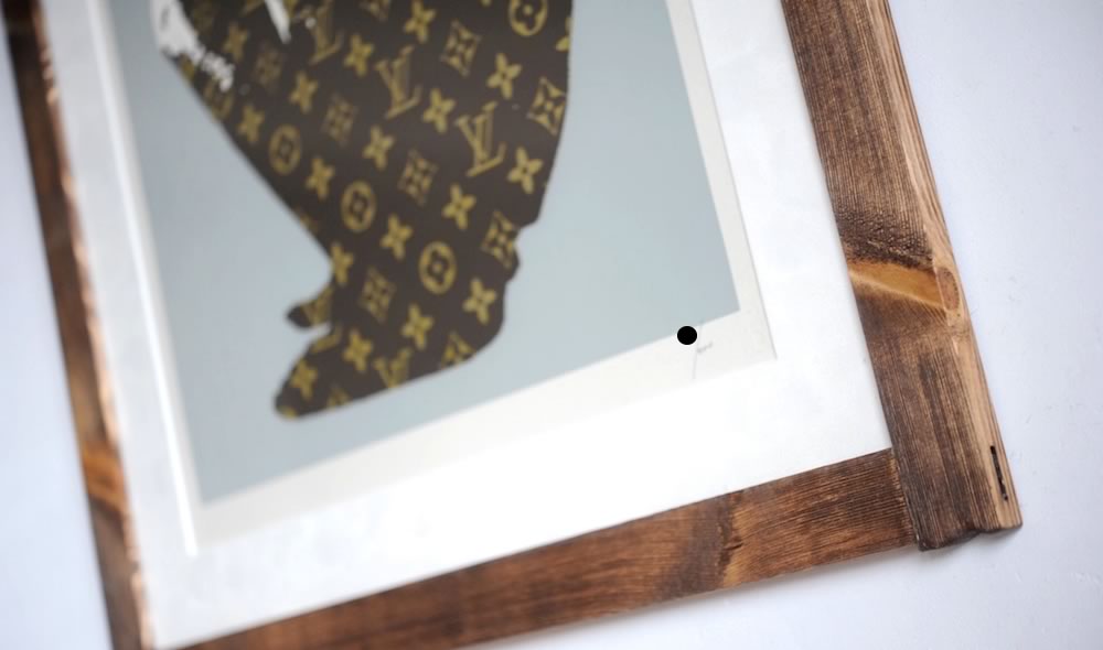 Beejoir（ビジョアー） 'LV Child'を額縁 wabisabi natural antiqueで