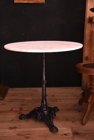 大理石の鉄脚ラウンドテーブル