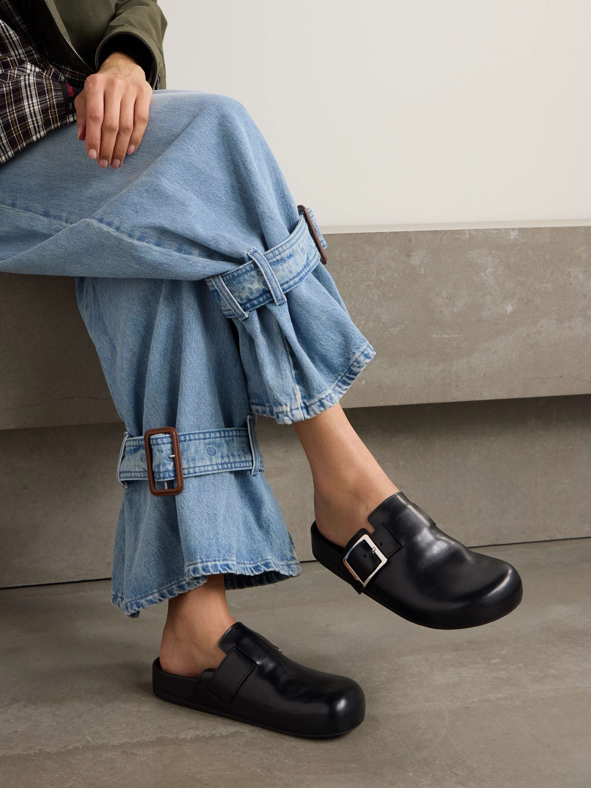 LOEWE Ease buckled leather mules | NET-A-PORTER