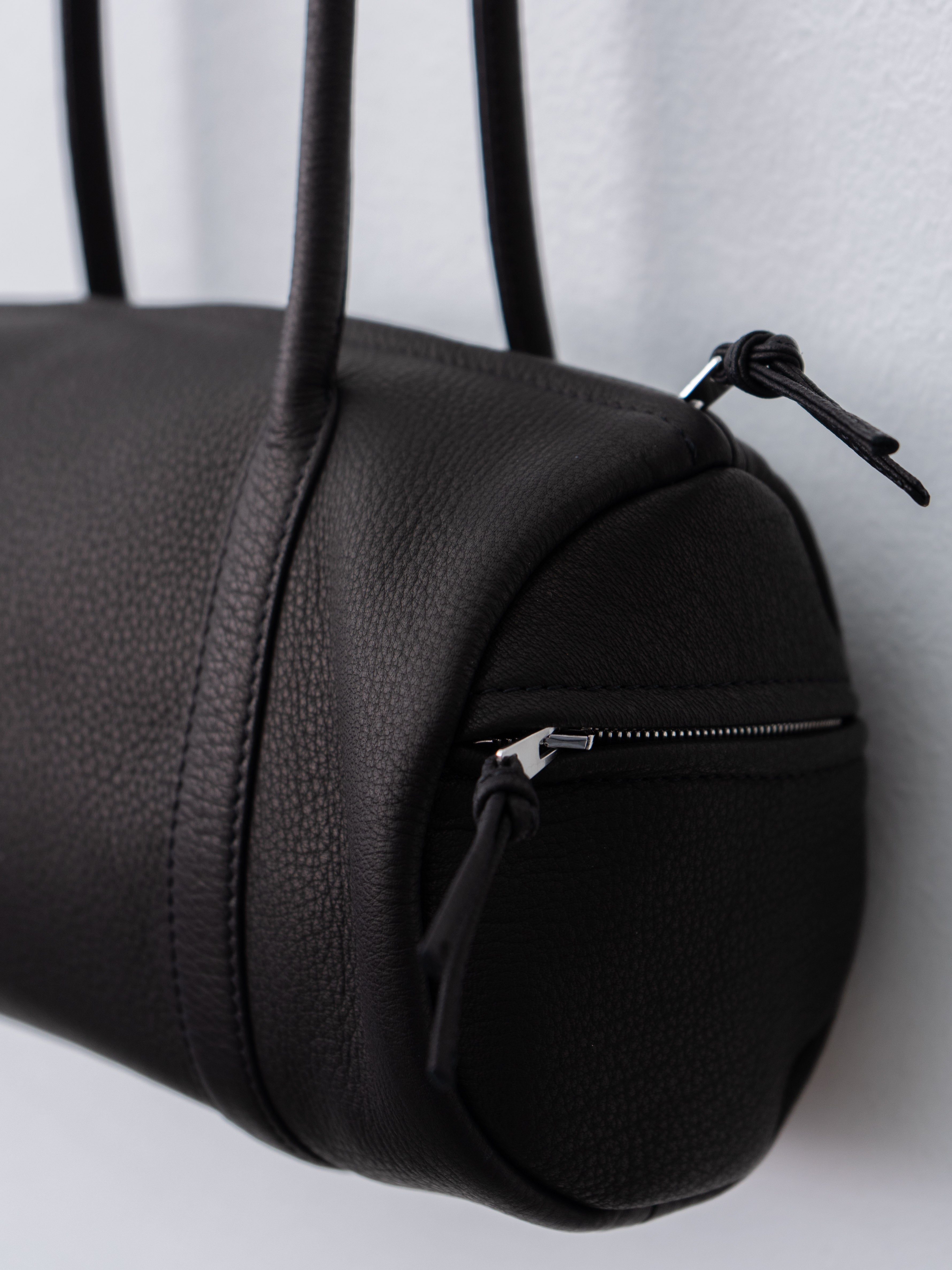 Namu Shop - Aeta Cylinder Boston Long Handle - Black