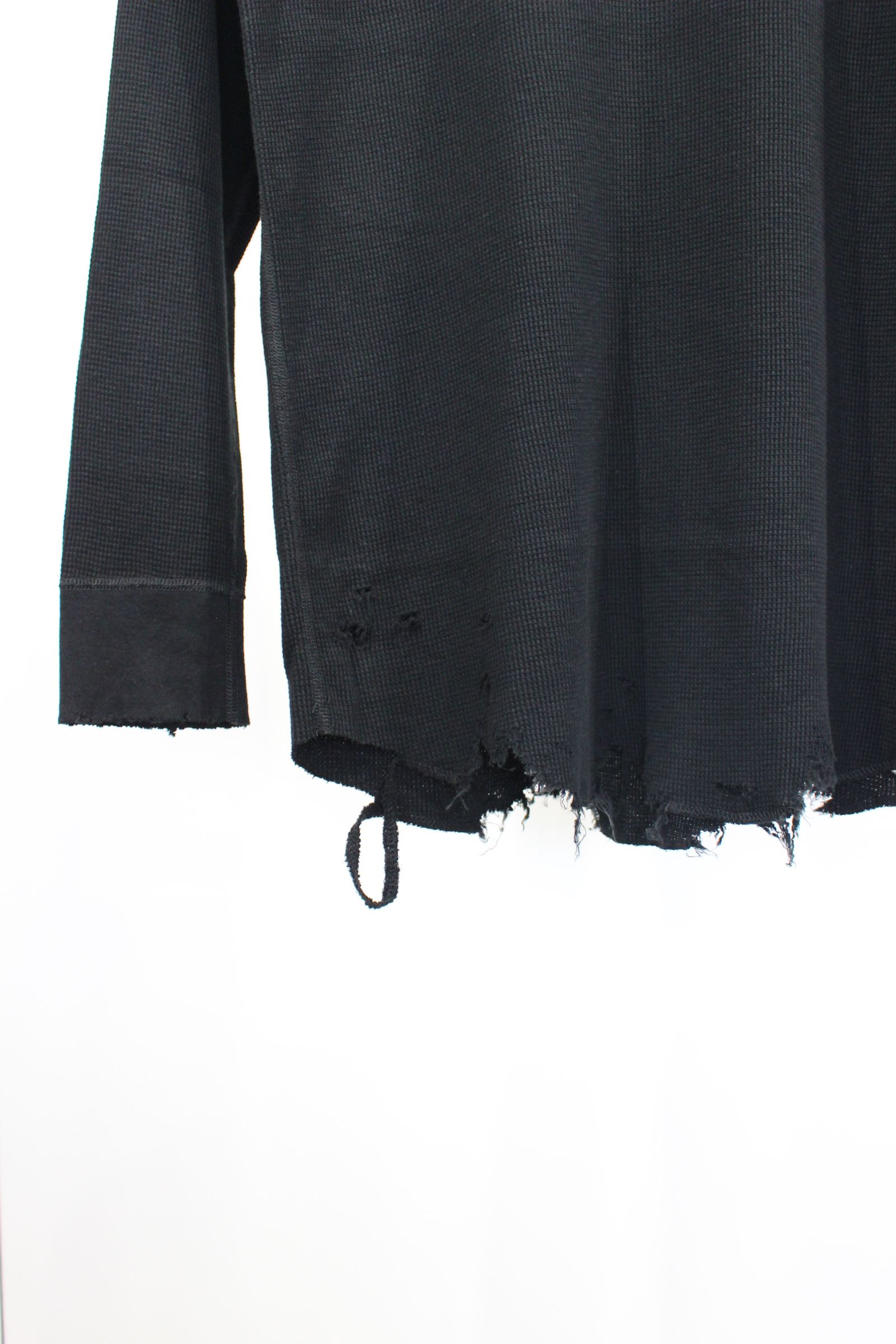 ANCELLM - DAMAGE WAFFLE CREW HI-NECK LS T-SHIRT/BLACK | NapsNote