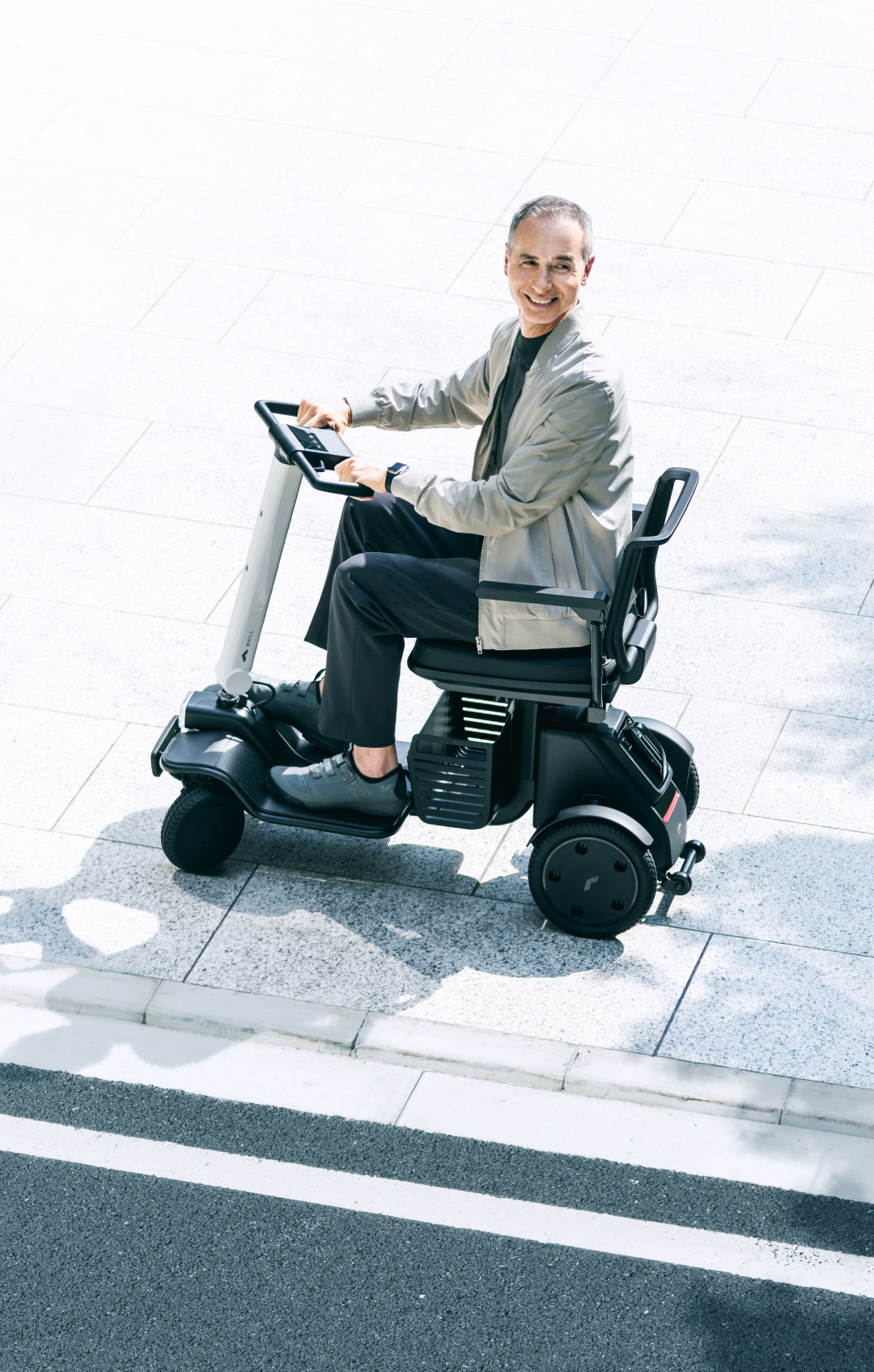 なわ WHILL. 中古電動車椅子 2025年最新】WHILL 電動車椅子の人気