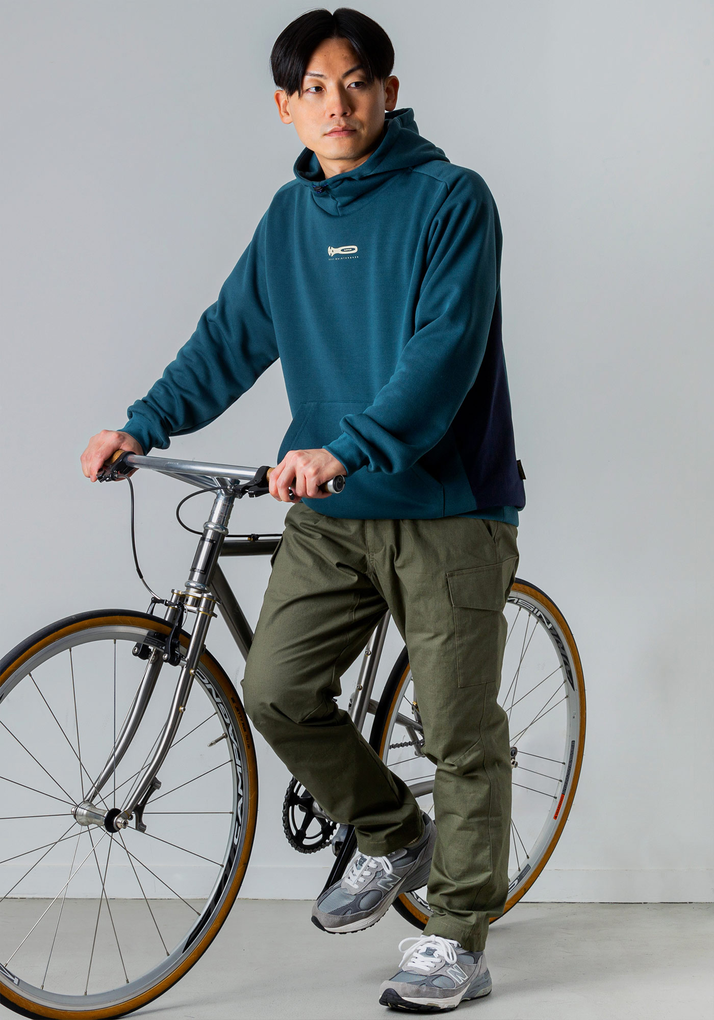 ハイネックプルオーバーパーカー｜narifuri オンラインストア