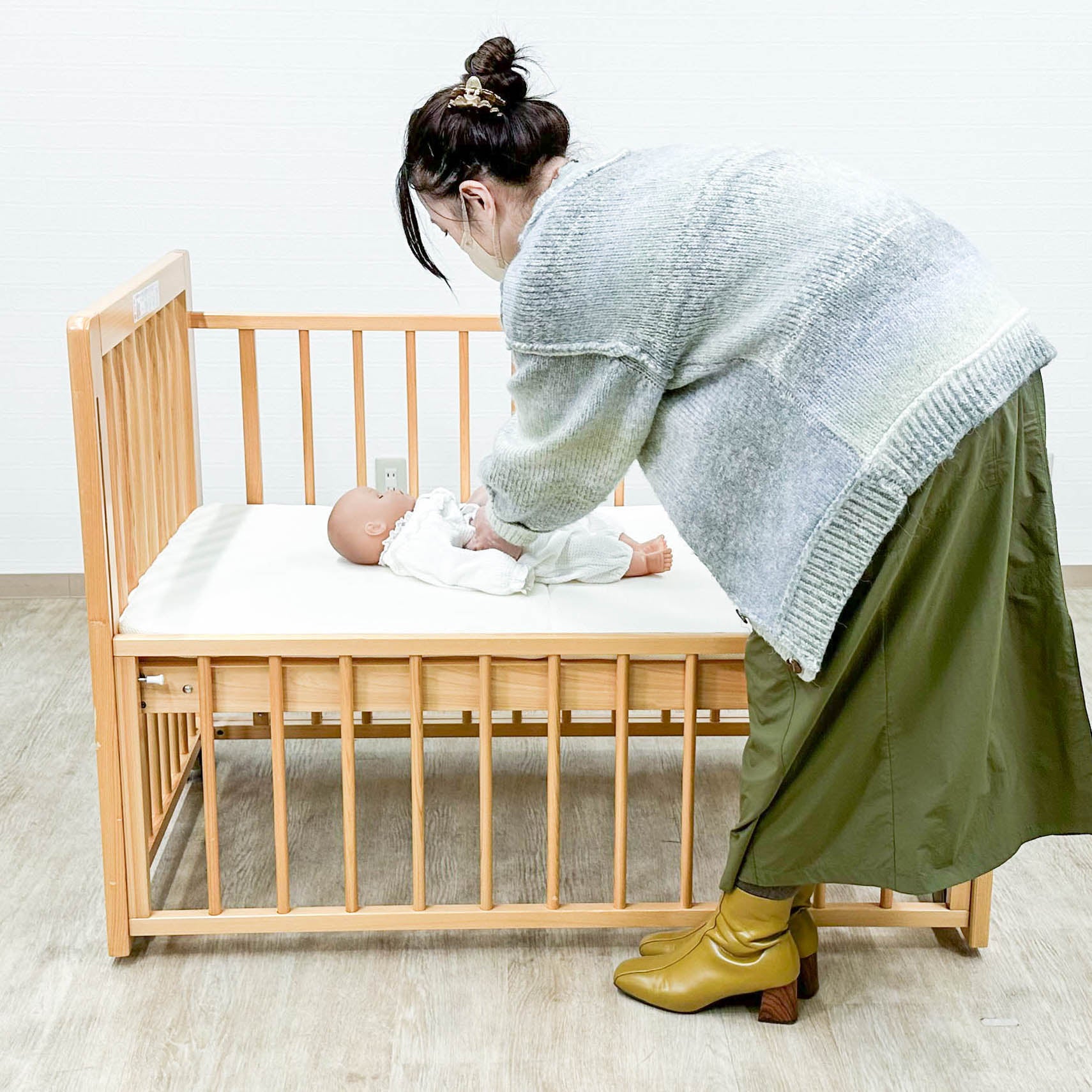 無印良品 ひのき材ベビーベッド 標準サイズ ロータイプ ベビーベッド