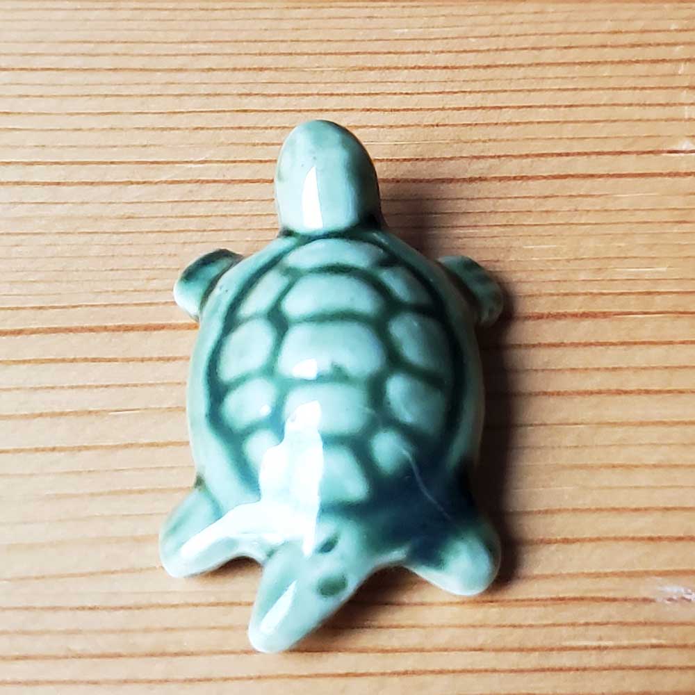 添配や盆景に【ミニチュア 緑亀（みどりがめ） 幅3．5cm】かめ