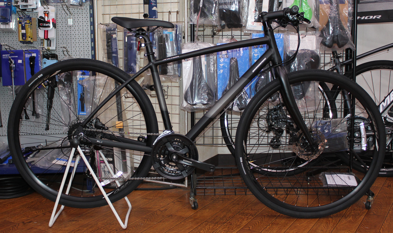 ANCHORのクロスバイクRL1油圧ディスクが入荷いたしました。