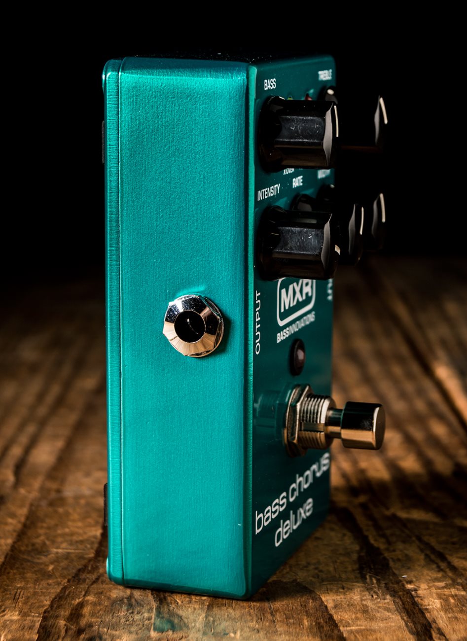 MXR M83 Bass Chorus Deluxe Pedal | NStuffmusic.com