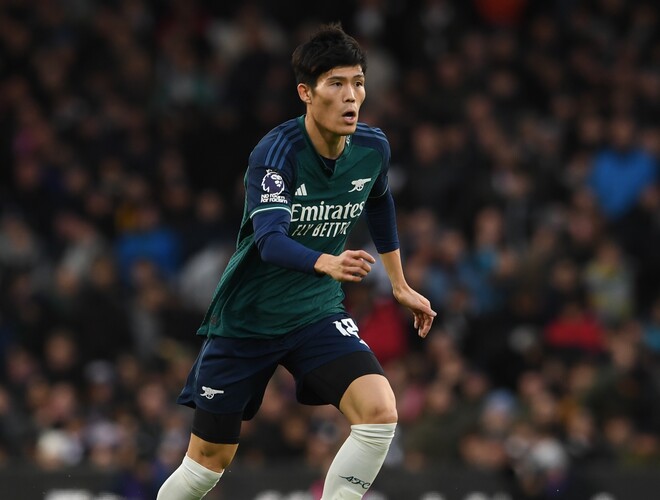 お前、流してただろ」アーセナル冨安健洋、復帰戦のプレーを“ダメ出し