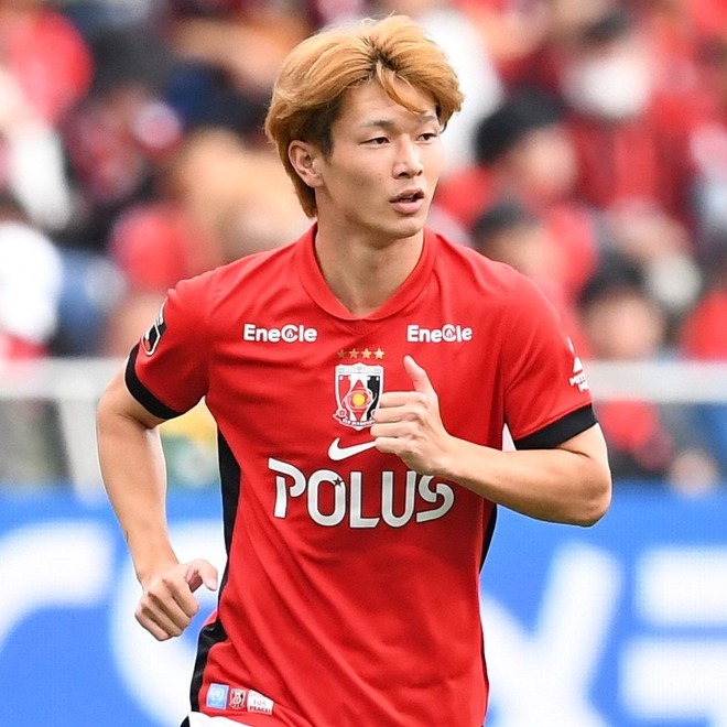 浦和FW長倉幹樹が加入1年目で移籍へ。手続きと準備のため、チームを