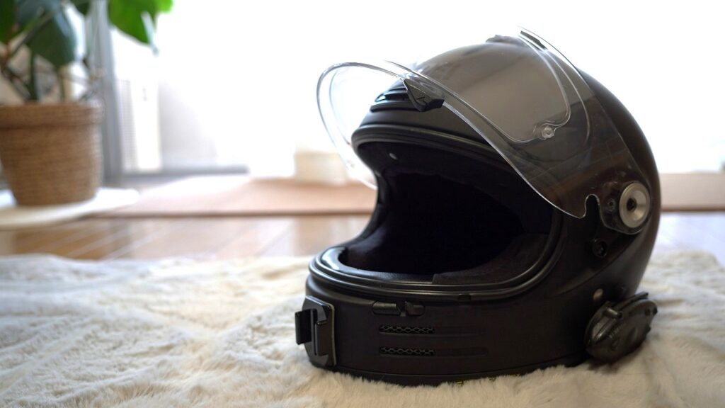 SHOEI Glamster】大人気！グラムスターを1年使ってみた感想＆レビュー