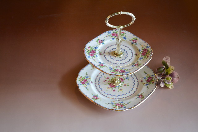 Antique Sam's Collectionロイヤルアルバートプチポワンディナーセット