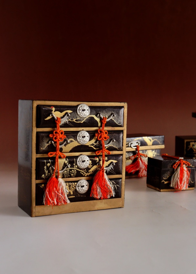 小さな蒔絵重 蒔絵道具 お重 重ね箱 雛人形道具 道具