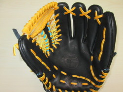 軟式オーダーグラブ 鳥谷選手 サード使用モデル入荷！ 久保田