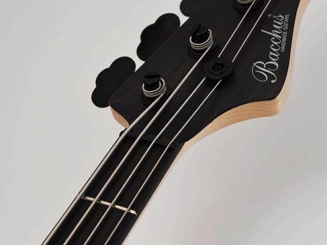 エレキギターベース】Bacchus HANDMADE Seriesに漆黒のオールブラック
