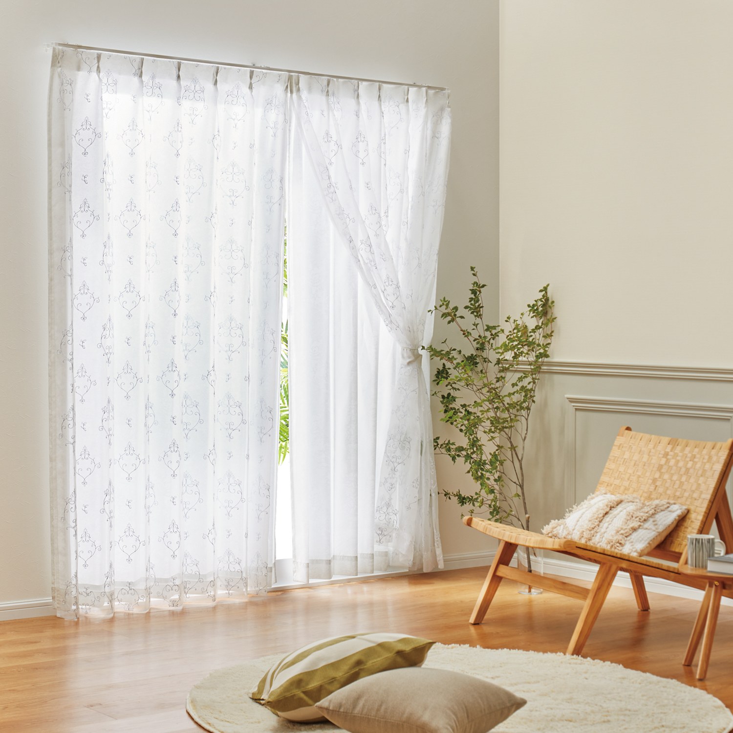 100×198cm＞ドレッシー UVカット箔プリント生地 ＆刺しゅう