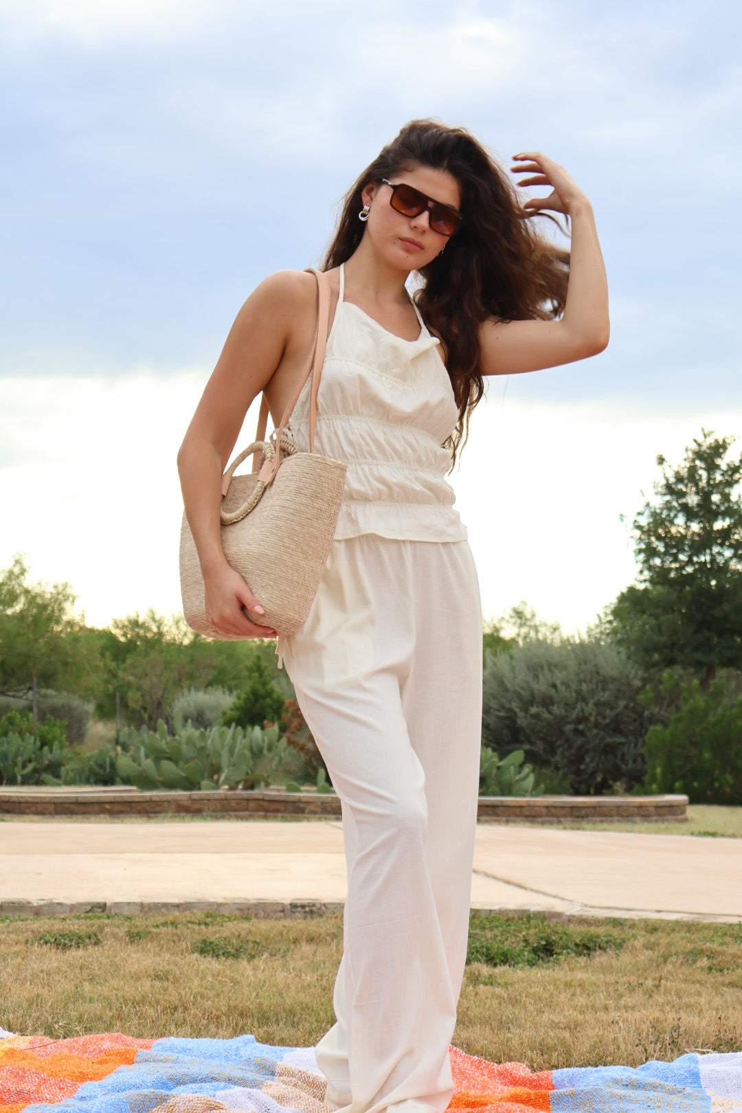 Alix Ivory Top – CHICTIQUE