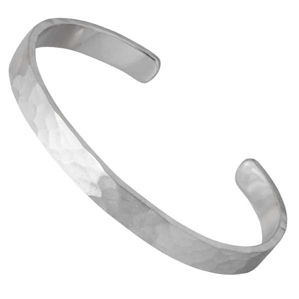 Magische Vissen(マジェス フィッセン) 鎚目 シルバー バングル