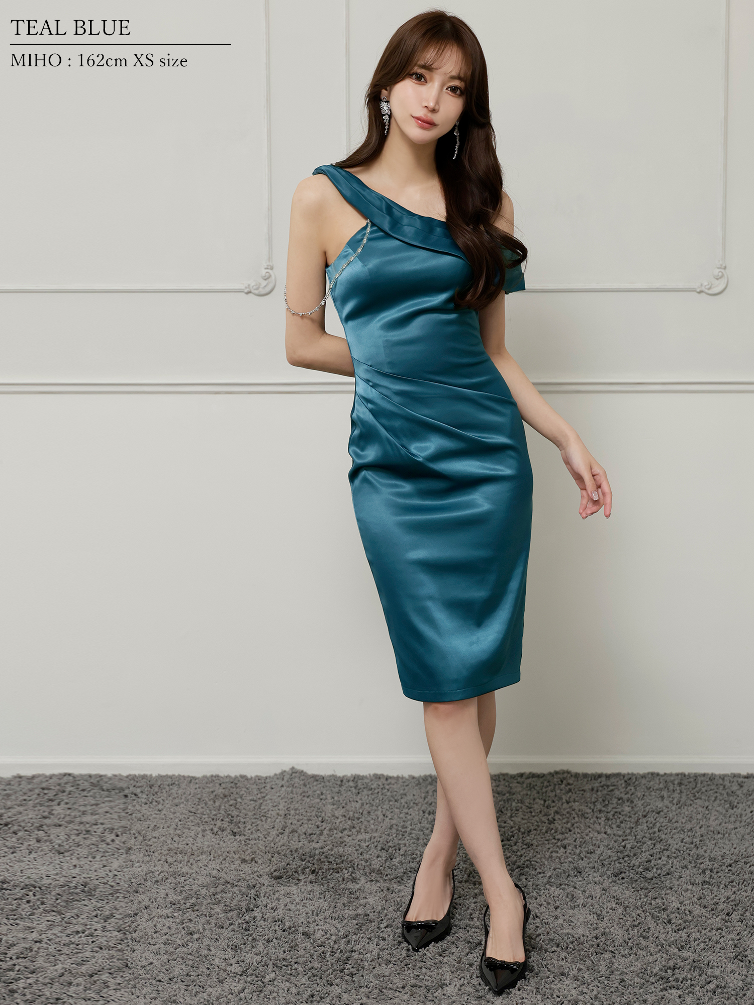 XSサイズあり【Veautt/ヴュート】【OF05】ワンショルダー/ ビジュー