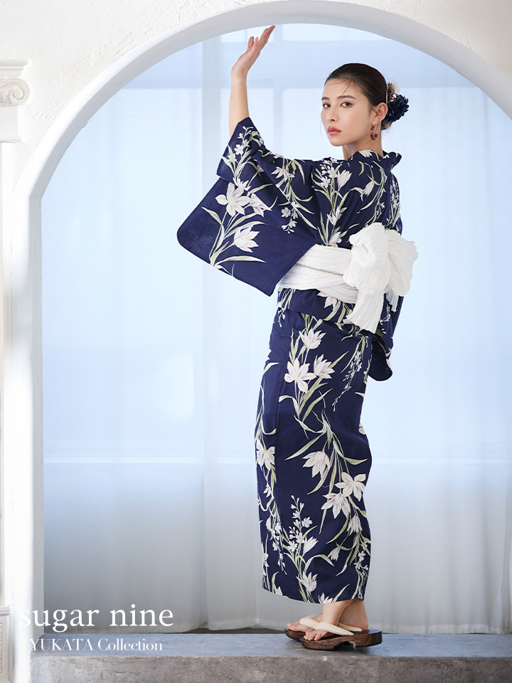 即日発送】ネイビー地x百合柄浴衣【浴衣3点セット 浴衣/帯/下駄