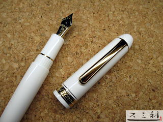 プラチナ ＃3776センチュリー シュノンソーホワイト スミ利で好評