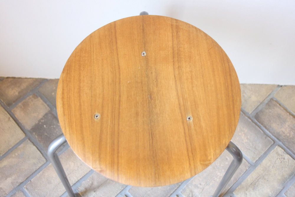 北欧ビンテージ家具 スウェーデン製 3本脚スツール チーク×スチール